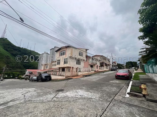 Vendo Casa de 220 m² en PH Limajo, Altos de Panamá 27-1170GG - Imagen 17