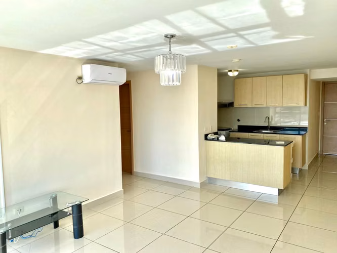 ABSOLUTE REMATE APT 2R2B1P EN PH TORRE DE CASTILLA VIA ESPANIA 135000 - Imagen 4