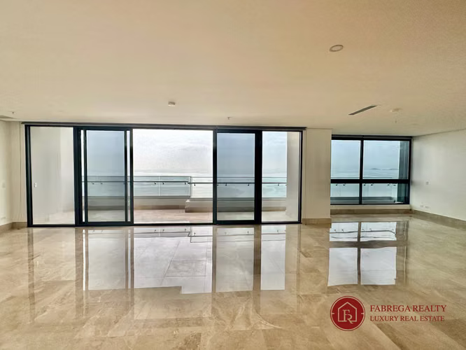 Apartamento en alquiler frente al mar de 4 rec - Costa del Este