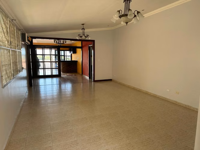 Se Vende Casa en Brisas del Golf, Panamá - Imagen 5
