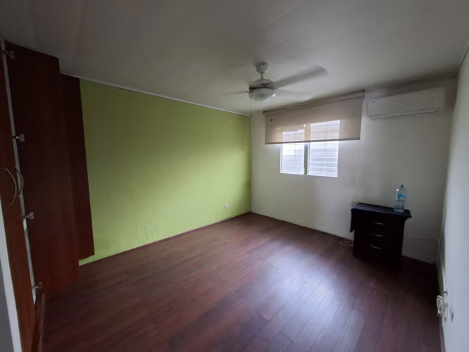 Casa en Venta en Chanis | 3 Habitaciones, 2 Baños, Terraza Delantera  y Estacionamiento Techado - Imagen 7