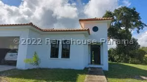 Venta de Casa con 240m2 en San Carlos PH Hacienda Pacifica PH 27-1700SR - Imagen 2