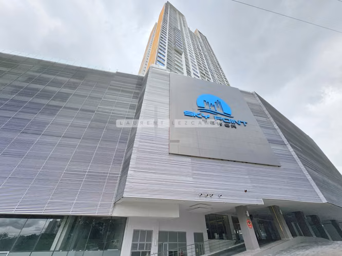 Vendo Apartamento en PH Sky Point de 3 habitaciones 2 parkings. Haga una oferta - Imagen 2