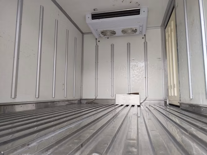 2019 KIA BONGO III (K2700 Version moderna) REFRIGERADO DE FÁBRICA