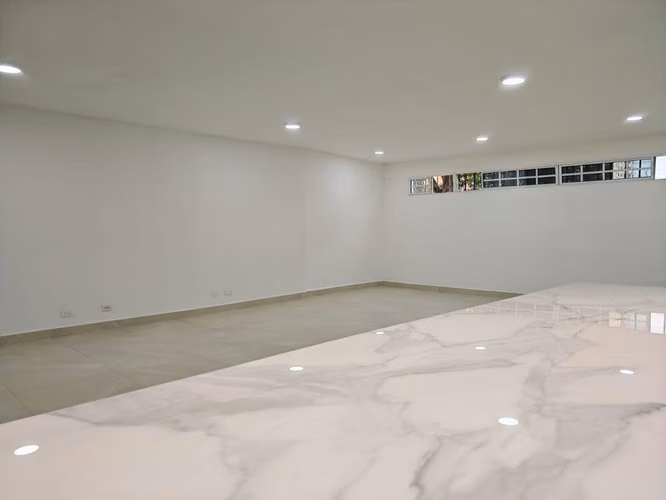 Casa en San Francisco Dos niveles y Renovada - Imagen 6