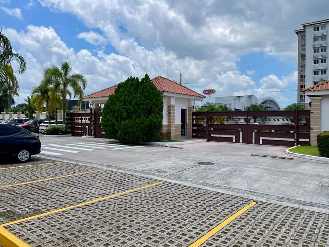 APARTAMENTO EN VENTA – TORRES DE VERSALLES $132,000 - Imagen 18
