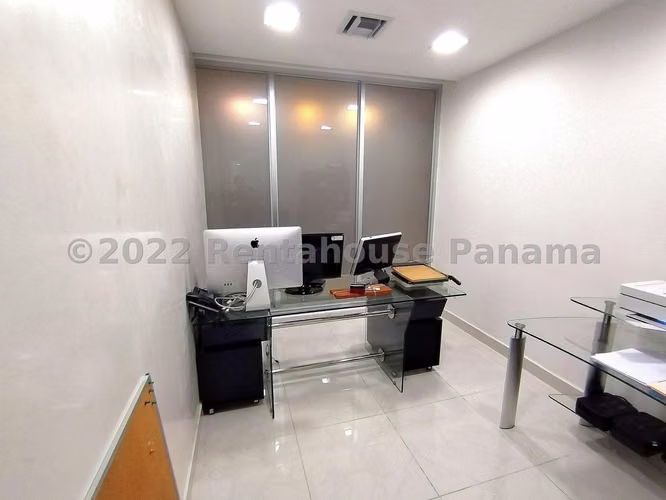 Oficina en Venta en Costa del este AFC 26-8112