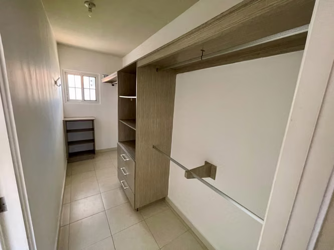CASA EN ALQUILER EN VERSALLES CON PATIO Y JARDIN - Imagen 16