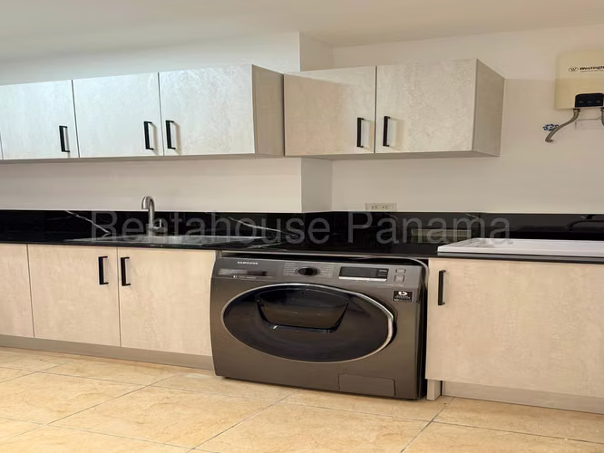 Venta Apartamento Frente al Mar Avenida Balboa - YD - Imagen 5