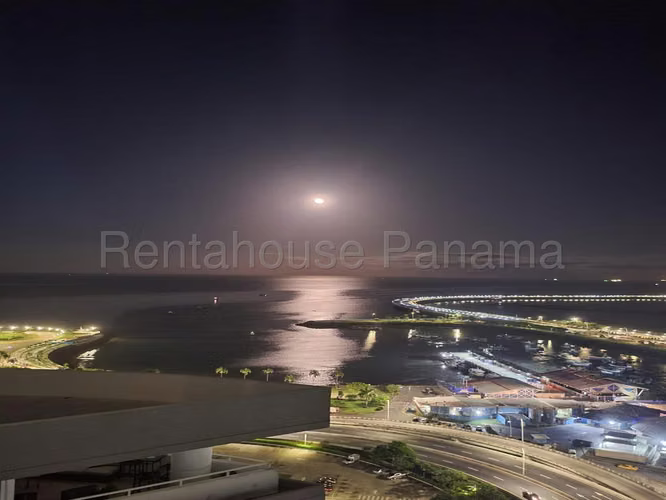 Venta Apartamento Frente al Mar Avenida Balboa - YD - Imagen 11