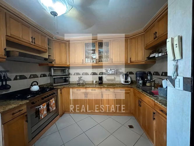 Se Vende Apartamento en PH Vista Obarrio - Imagen 5