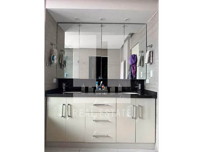 Se Vende Apartamento en PH Vista Obarrio - Imagen 12