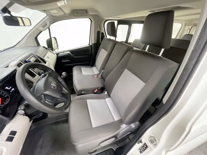 TOYOTA HI ACE BUS - 2023 - PR-HIACEBUS - Automarket