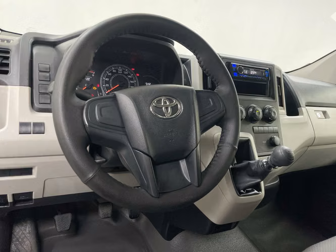 TOYOTA HI ACE BUS - 2023 - PR-HIACEBUS - Automarket