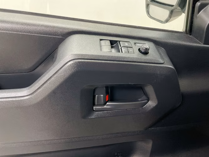 TOYOTA HI ACE BUS - 2023 - PR-HIACEBUS - Automarket