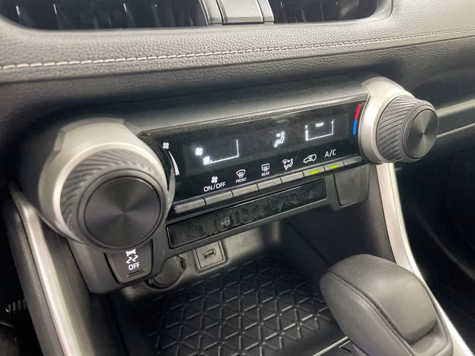 TOYOTA RAV4 - 2025 - RAX - Automarket - Imagen 9