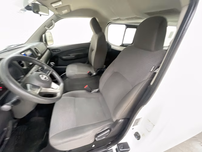NISSAN URVAN - 2024 - HUX - Automarket - Imagen 5
