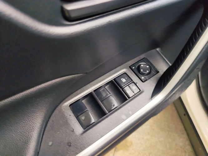 TOYOTA RAV4 - 2025 - RAX - Automarket - Imagen 4