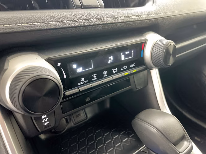 TOYOTA RAV4 - 2025 - RAX - Automarket - Imagen 9