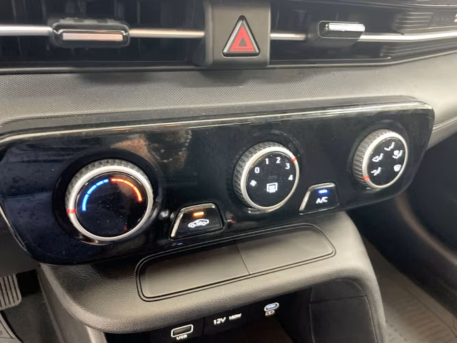 HYUNDAI ACCENT - 2026 - ACAXX - Automarket - Imagen 9