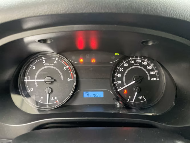 TOYOTA HILUX - 2025 - PPHX - Automarket