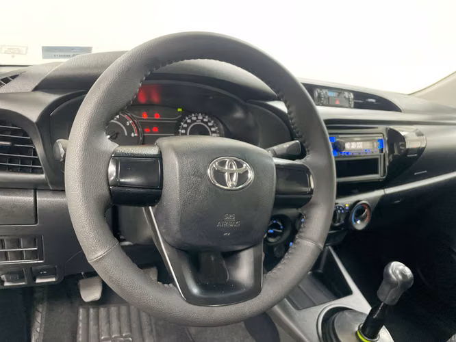 TOYOTA HILUX - 2025 - PPHX - Automarket