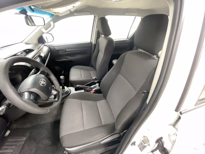 TOYOTA HILUX - 2025 - PPHX - Automarket