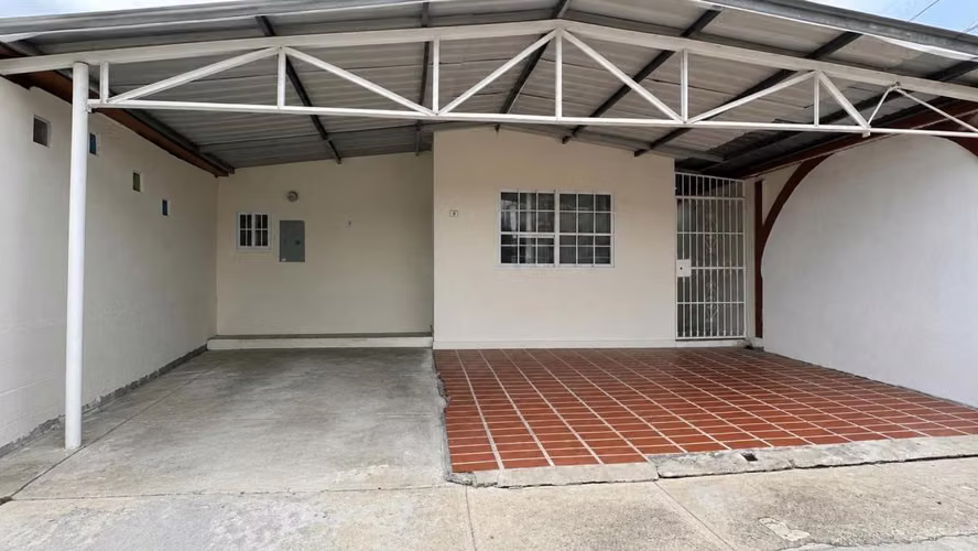 VENTA CASA VILLA LUCRE