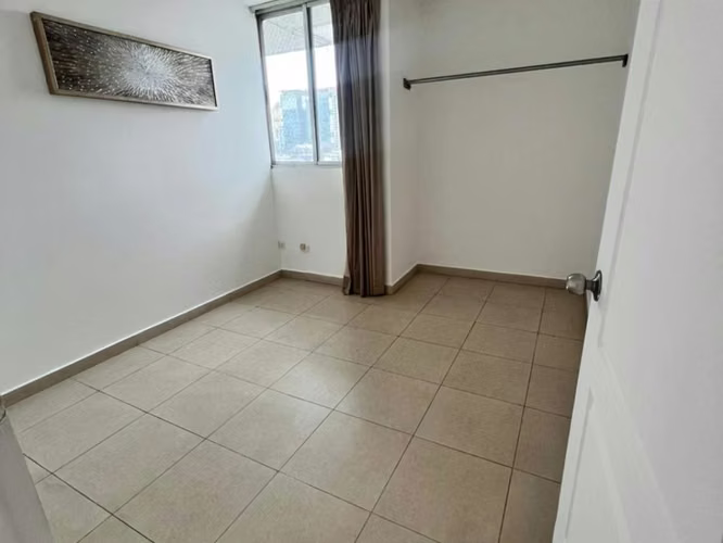 APARTAMENTO EN VENTA VIA PORRAS - Imagen 7