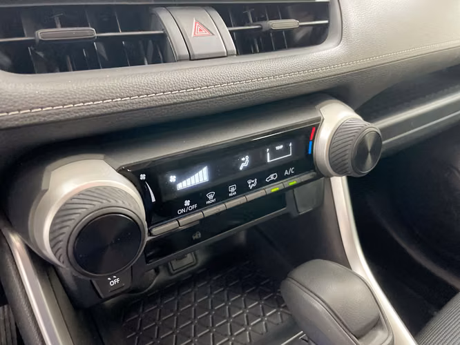 TOYOTA RAV4 - 2025 - RAX - Automarket - Imagen 9