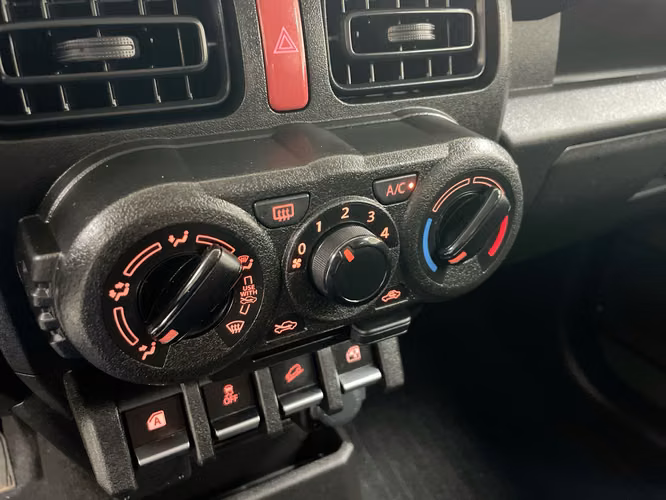 SUZUKI JIMNY - 2026 - JIMX - Automarket - Imagen 9