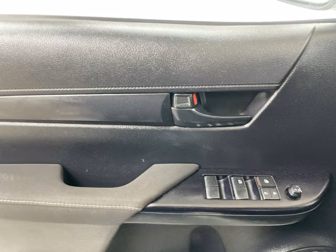 TOYOTA HILUX - 2025 - PPHX - Automarket - Imagen 4