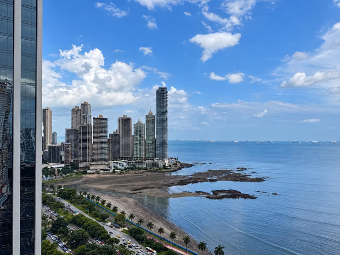 Apartamento de Lujo Frente al Mar en YOO Panamá | Avenida Balboa | 2 Recámaras - Imagen 6