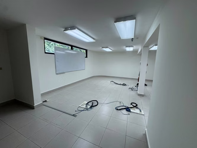 Venta de Oficina en El Carmen, Bella Vista | 690 m² de Construcción y 11 Estacionamientos - Imagen 7