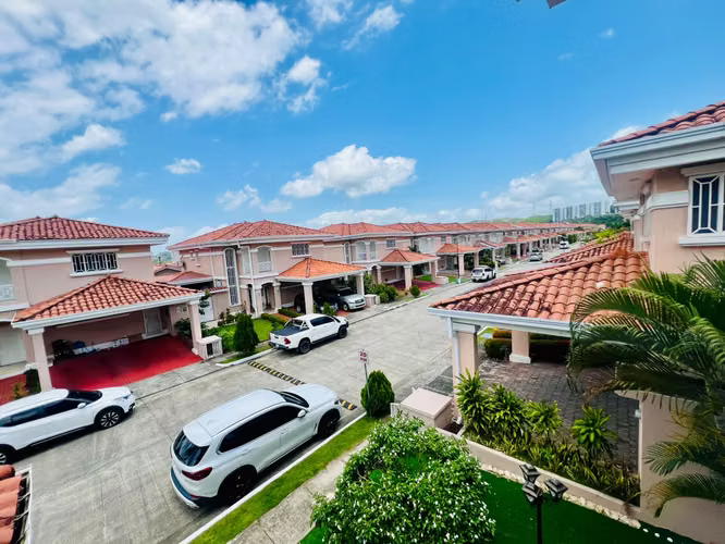 Casa en venta en Altos de Panamá debajo de precio de avalúo - Imagen 11