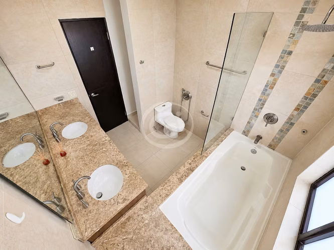 Venta Casa Embassy Club TownHome Cerca Area Social Clayton - Imagen 15