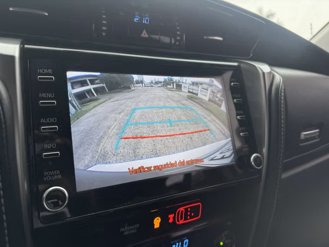 Toyota Fortuner 2023 SRV - Imagen 11