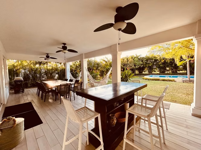Casa en Bijao. Quarry Heights. 800mts 4r piscina $825,000.00neg - Imagen 8