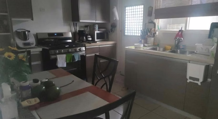 ALQUILER CASA EN BRISAS DEL GOLF P.H VICTORIA ESQUINERA - Imagen 11