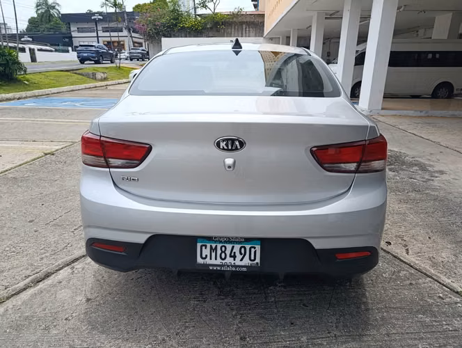 KIA RIO 2019 AUTOMATICO - Imagen 5