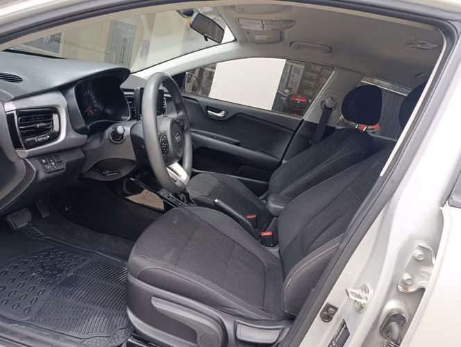 KIA RIO 2019 AUTOMATICO - Imagen 9