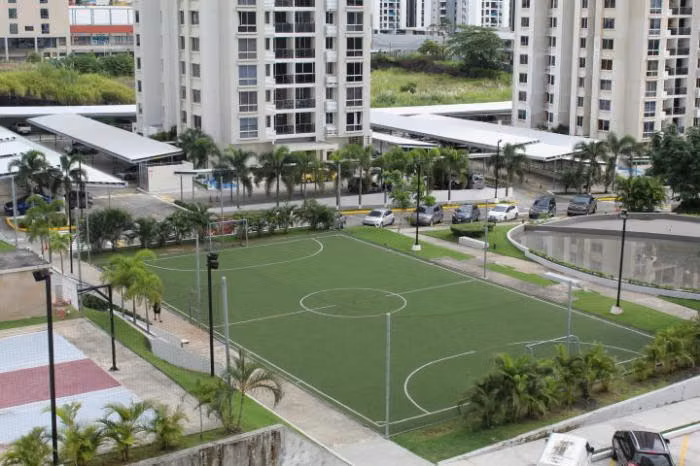 APARTAMENTO AMOBLADO EN PH ROKAS DE 3 RECAMARAS $1150 - Imagen 11