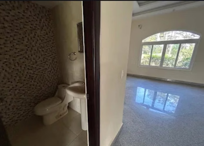 Venta – Casa en Club de Golf de Panamá, Brisas del Golf