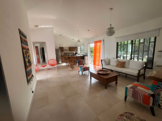 Casa amoblada 3 Recamaras 2 baños La Ermita San Carlos. Cerca de la Playa Residencial privado - Imagen 12