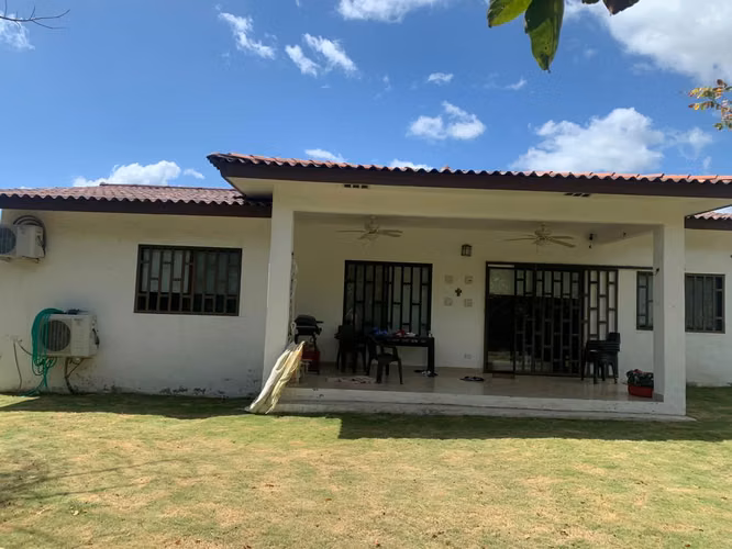 Casa amoblada 3 Recamaras 2 baños La Ermita San Carlos. Cerca de la Playa Residencial privado - Imagen 15