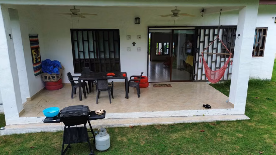 Casa amoblada 3 Recamaras 2 baños La Ermita San Carlos. Cerca de la Playa Residencial privado - Imagen 14