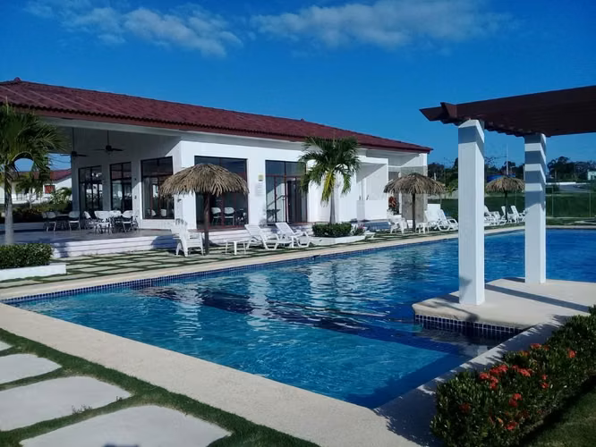 Casa amoblada 3 Recamaras 2 baños La Ermita San Carlos. Cerca de la Playa Residencial privado - Imagen 17
