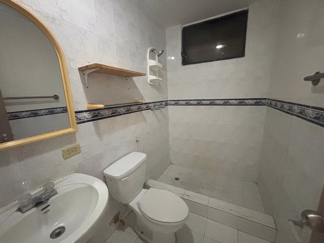 VENTA DE APARTAMENTO EN BELLA VISTA - Imagen 6