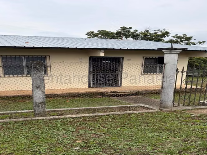 VENTA DE CASA EN CHORRERA ABS