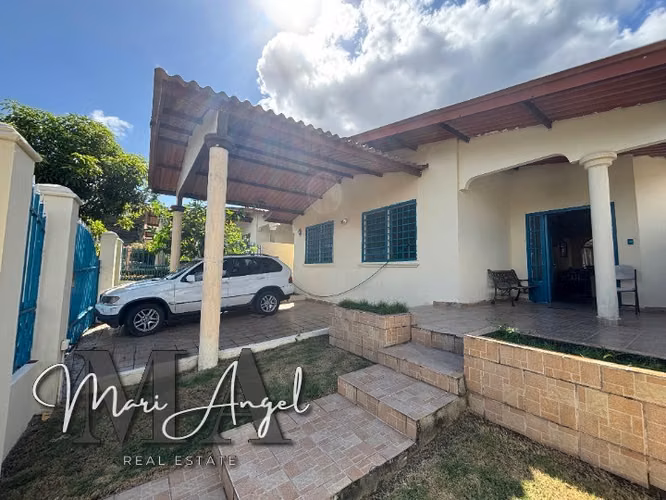 VENTA DE CASA EN BRISAS DEL GOLF - Imagen 5